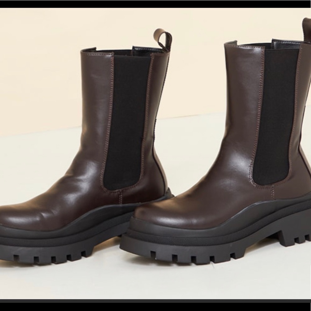 Chelsea Boots